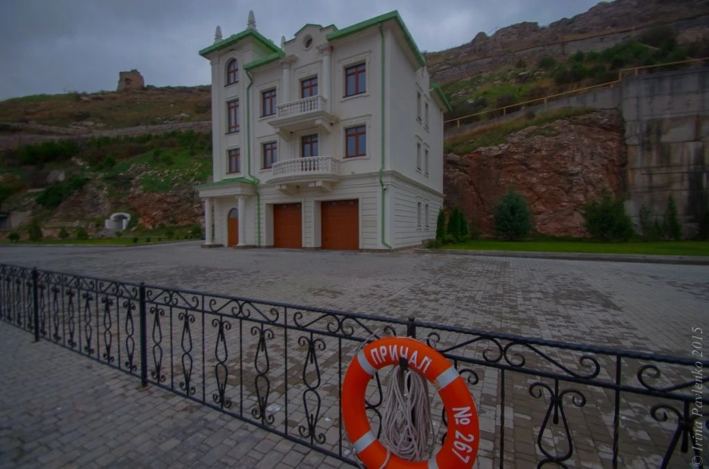 Балаклава, Набережная Назукина