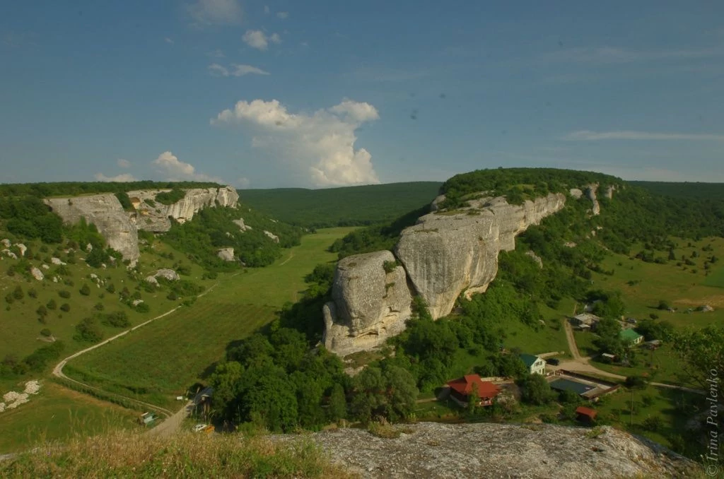 Эски-кермен - старая крепость Эски-кермен - старая крепость