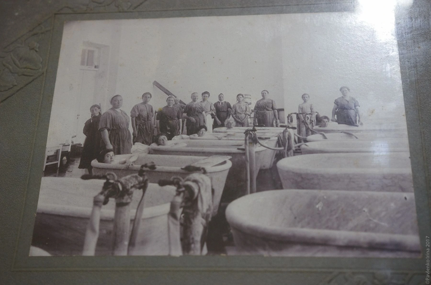 мраморные ванны.jpg