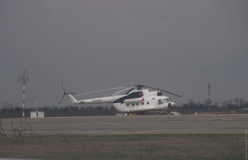 Аэропорт, Вертолет МИ-8 Аэропорт, Вертолет МИ-8