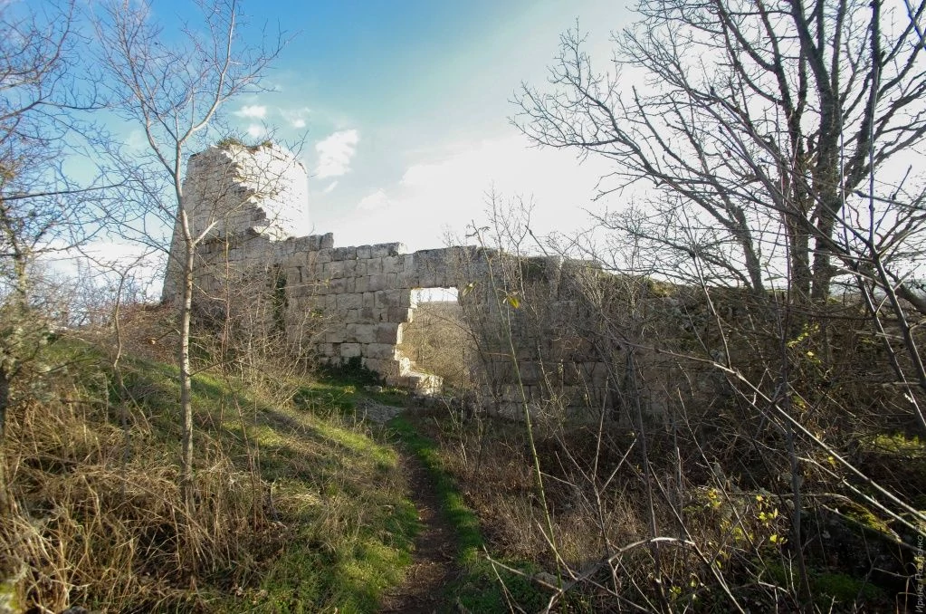 Сюйреньская крепость