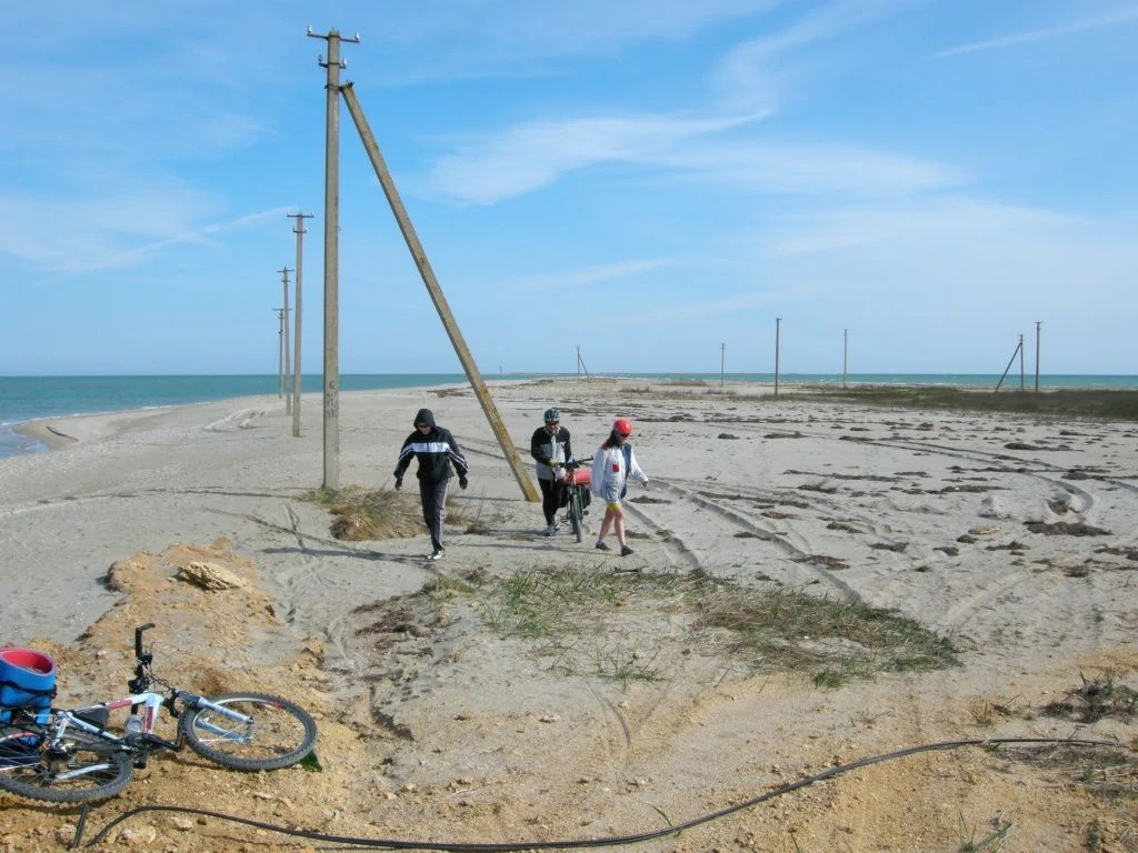 Велопоход по западному Крыму. Бакальская коса.jpg Велопоход по западному Крыму. Бакальская коса.jpg