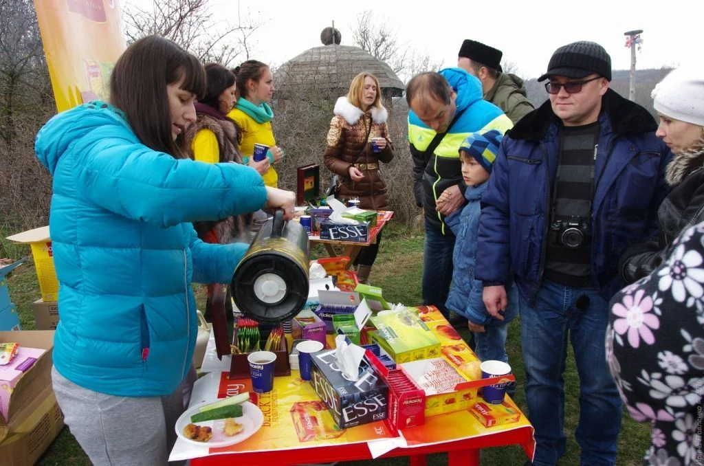 Чай бесплатный на Масленице