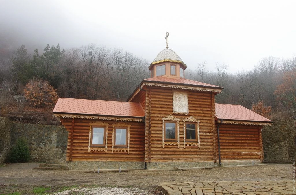 Храм во имя св. Серафима Саровского Храм во имя св. Серафима Саровского