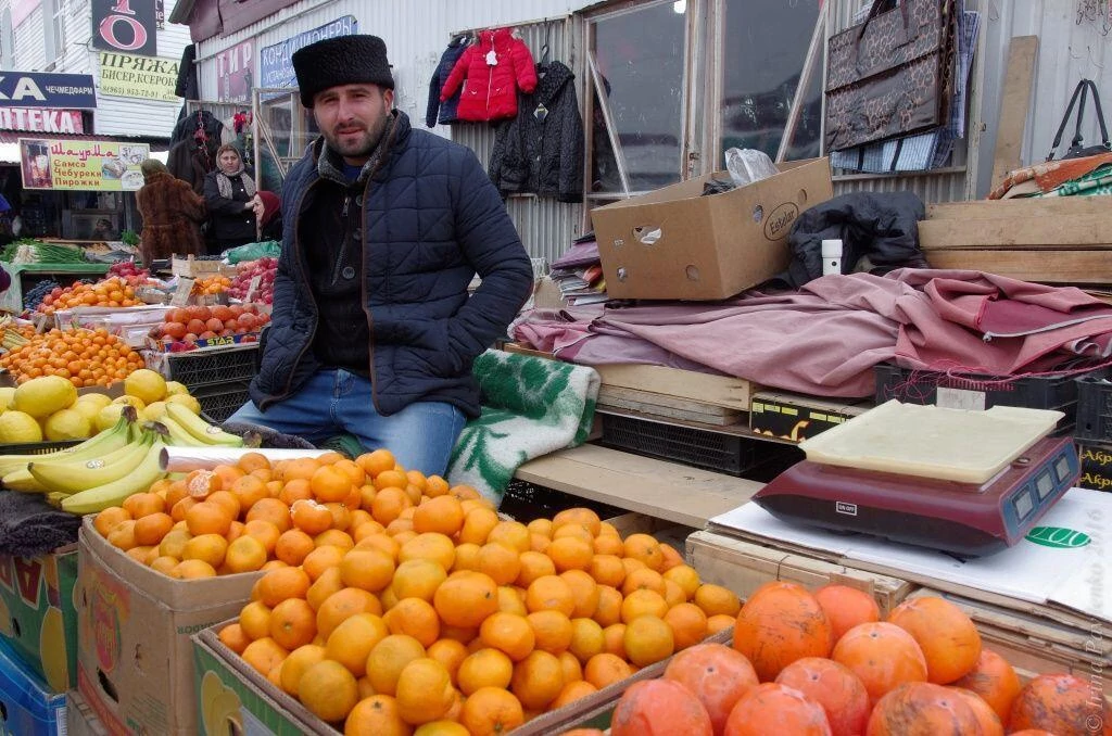 Мандарины на рынке в Грозном Мандарины на рынке в Грозном