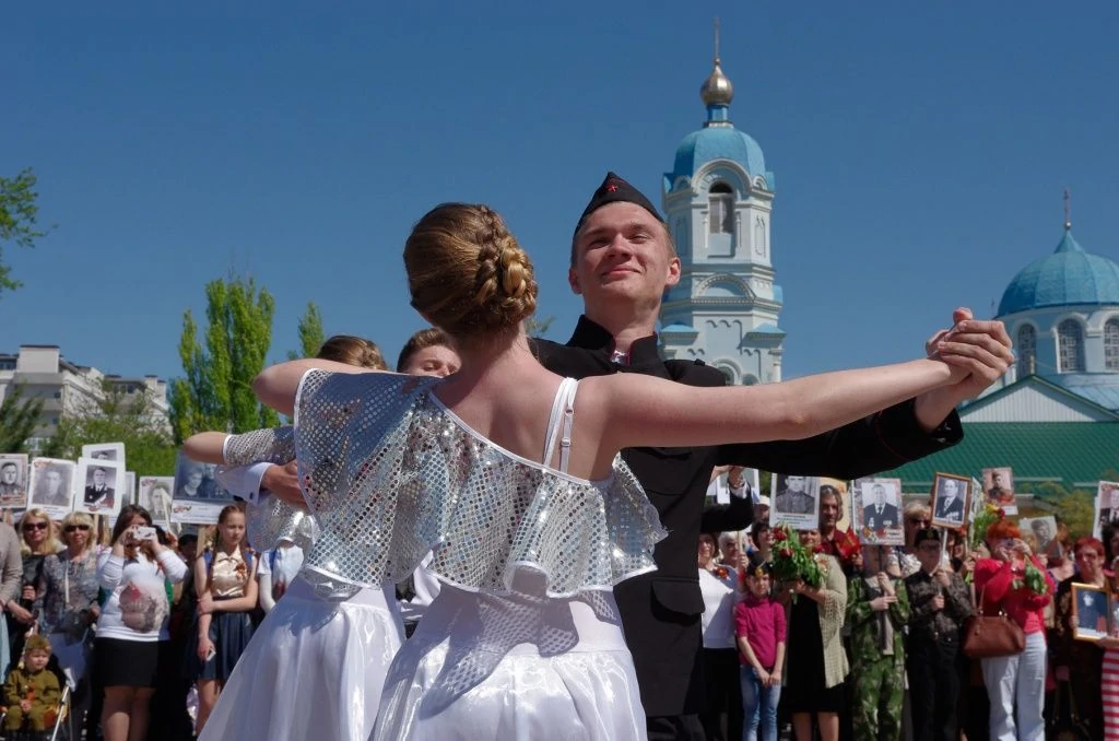 День Победы. Крым. Саки, Дети исполнили вальс Победы День Победы. Крым. Саки-28.jpg