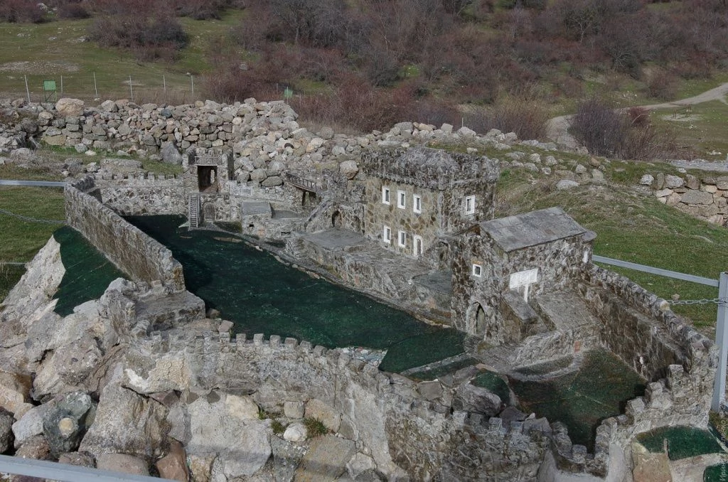 Фуна Лучистое Демерджи-28.jpg Фуна Лучистое Демерджи-28.jpg