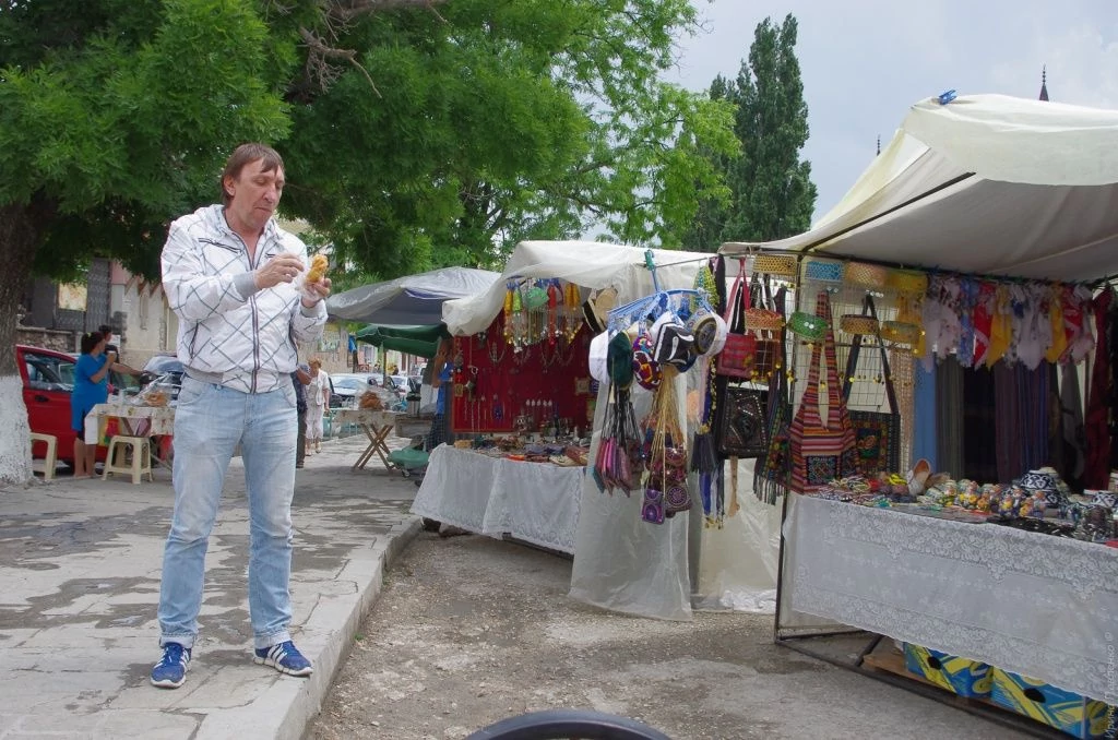 Бахчисарай Чебуреки.jpg Бахчисарай Чебуреки.jpg