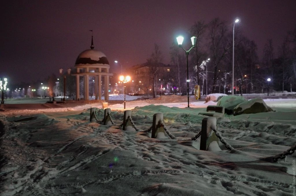 Набережная Петрозаводска, Ротонда.jpg Набережная Петрозаводска, Ротонда.jpg
