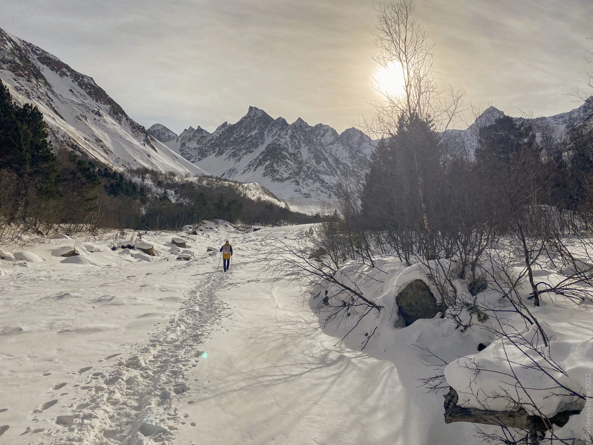 Дорога к леднику Шаурту.jpg Дорога к леднику Шаурту.jpg