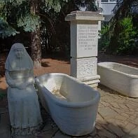 Мраморные ванны 