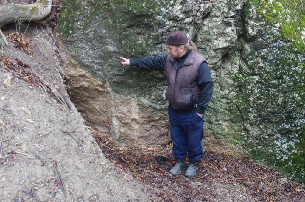 Монастырь Монастырь